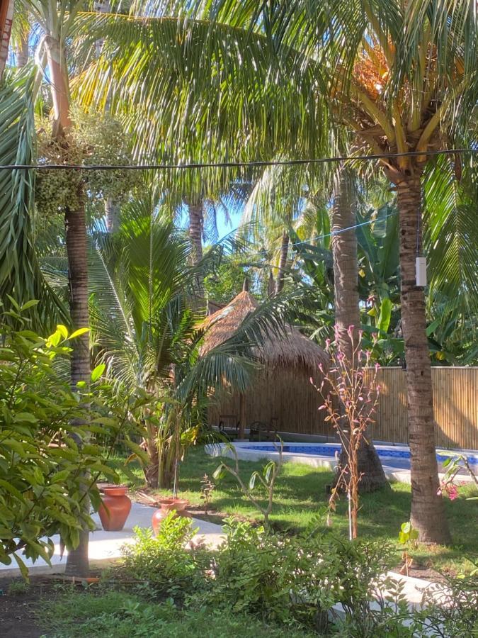 Hotel Gili Land à Gili Air Extérieur photo